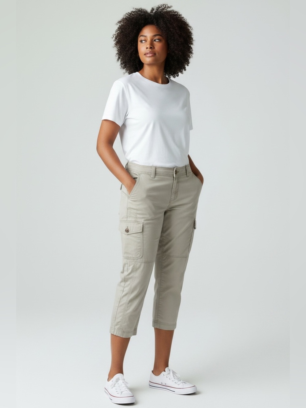 Eddie Bauer•Khaki Cargo Capri Pants